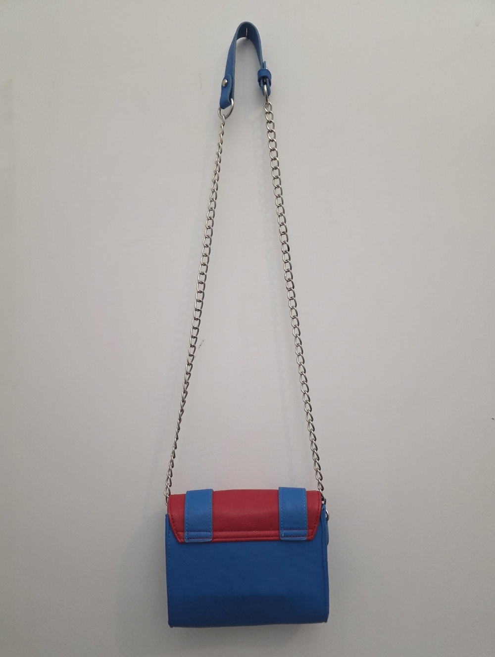 Nintendo Super Mario Crossbody Wristlet - Red & Blue Faux Leather w/ Buttons - Picture 4 of 8